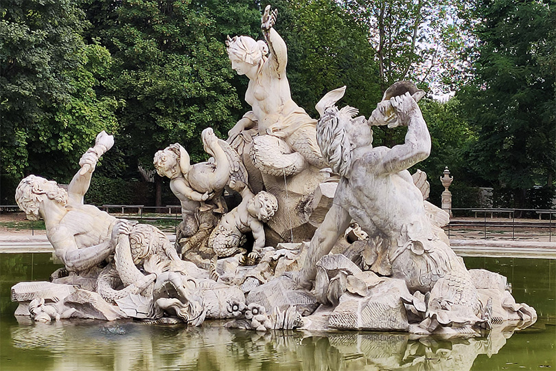 Fontana dei tritoni